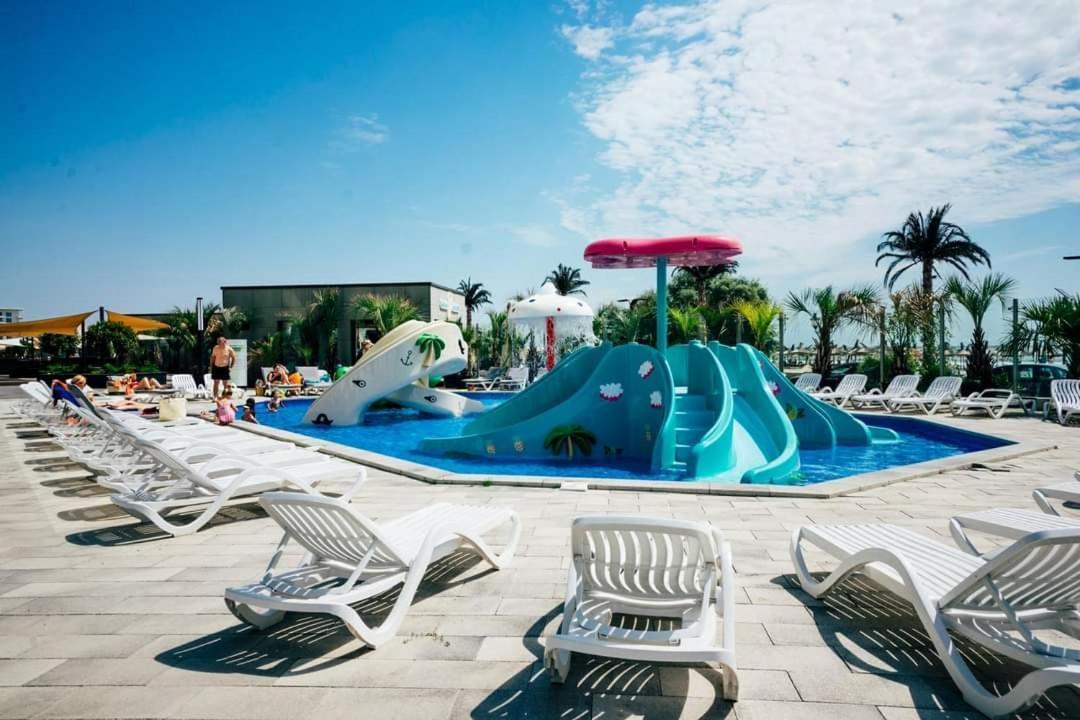 Dragomir Apartments Alezzi 1 Неводарі Екстер'єр фото